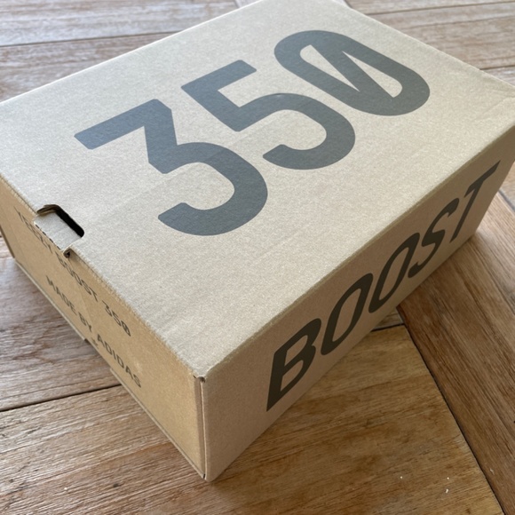 Yeezy Cinder Boost 350 V2 (Like New) - Picture 5 of 6